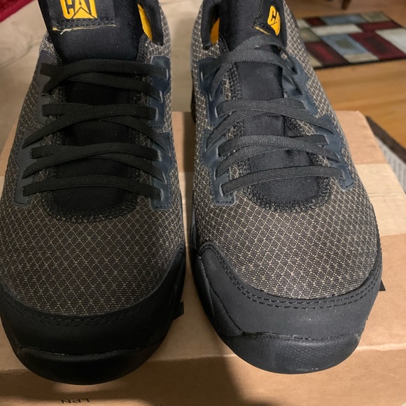 Caterpillar work shoes - Picture 9 of 11